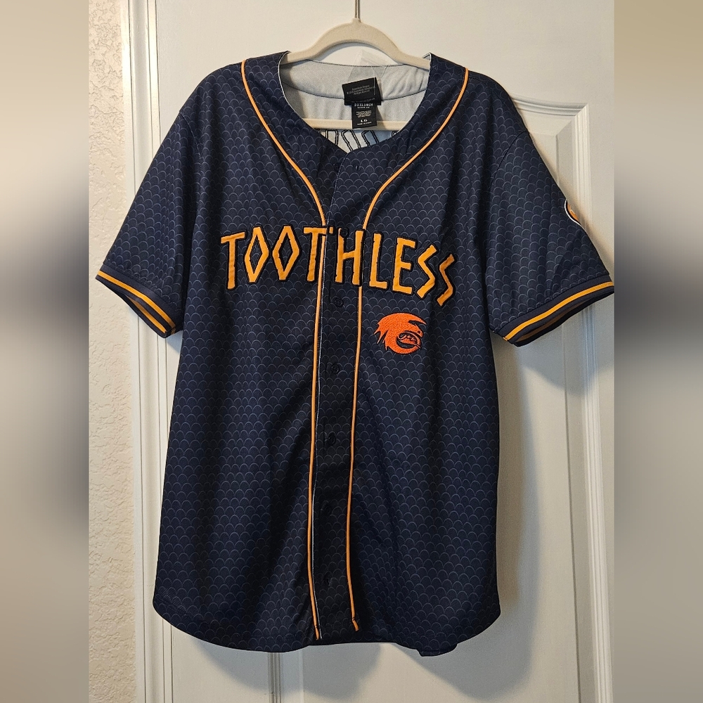 Toothless Men's Navy and Orange Jersey